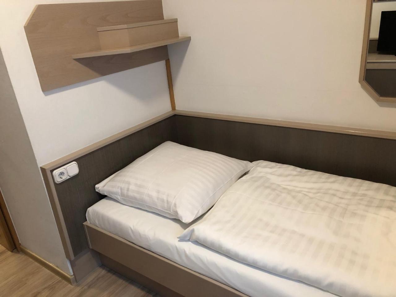 Gaestehaus Hotel Wilms 쾰른 외부 사진